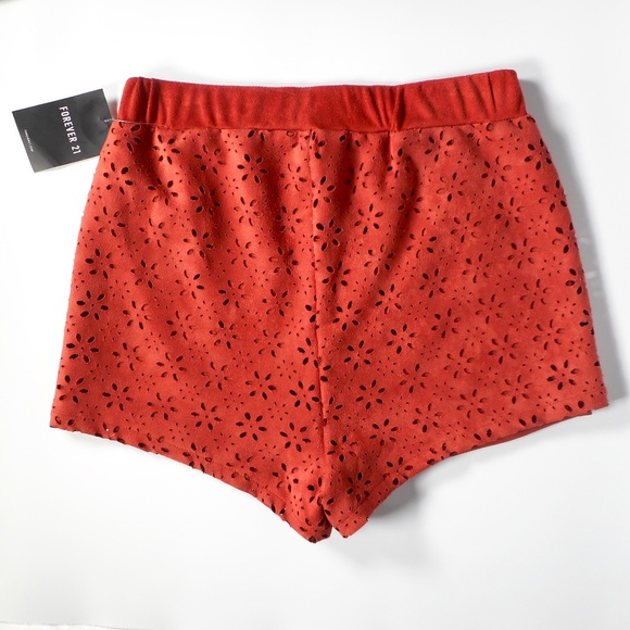 Forever 21 NWT Boho Faux Suede S Shorts Orange Rust Perforated Retro - Picture 4 of 4